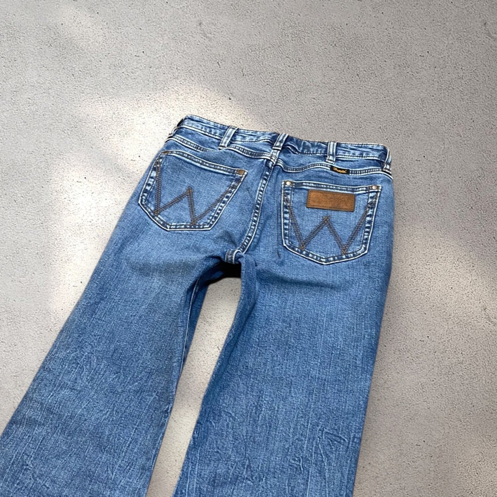 !! SOLD DO NOT BUY !! Wrangler High Rise Bootcut Jeans - Picture 3 of 6